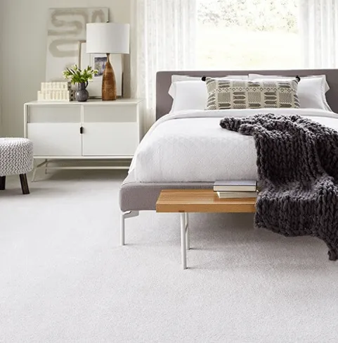 FindYourComfortTonal-EA819-00125-GalleryOpening-BEDROOM-H